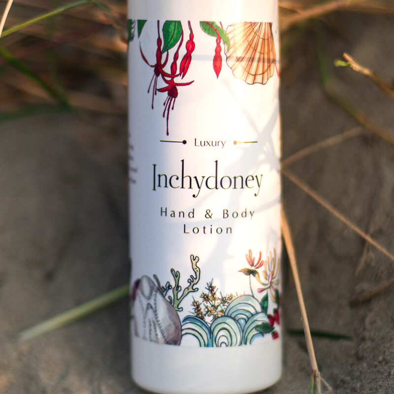 A moisturizing hand and body lotion made using organic sunflower seed oil to soothe and protect dry skin. Contains more than 2% pure lavender essential oil. Made in Inchydoney, Cork, Shown on Inchydoney sanddunes.